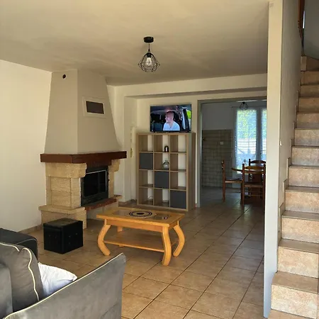 Maison *